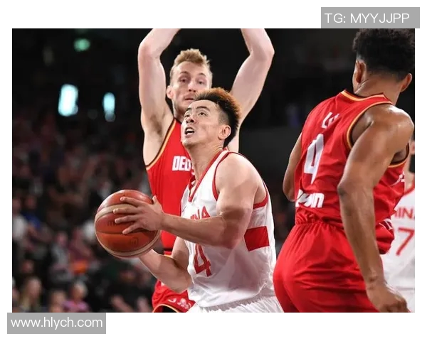 姚明领衔中国男篮对决法国队的精彩篮球较量与历史回顾