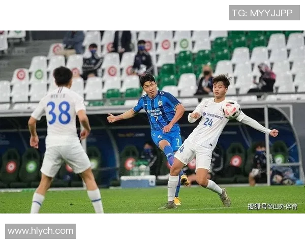 城南足球俱乐部迎战FC首尔争夺联赛关键三分的激烈对决 城南足球俱乐部迎战FC首尔争夺联赛关键三分的激烈对决