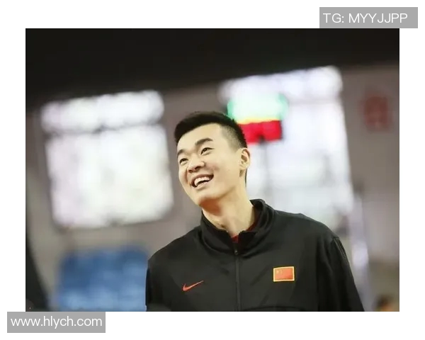 李慕豪：从篮球新星到职业生涯巅峰的成长之路与挑战