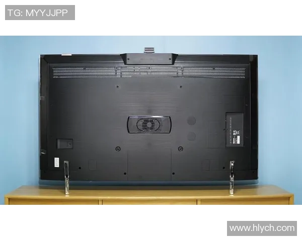 欧冠新球科技揭秘内置芯片实时监测射门数据提升比赛分析精度