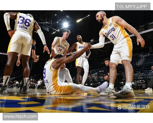 湖人对决热火赛点分析与预测全方位解读精彩瞬间回顾