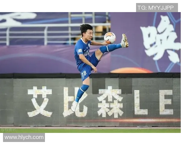 网球战术解析：上海网球队如何运用边路渗透提升比赛优势